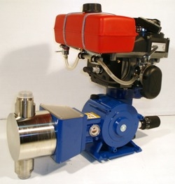 Bomba dosificadora en PVC con motor de gasolina