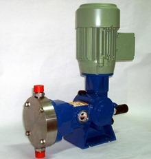 Bomba dosificadora de membrana en INOX/PTFE de 10 mm. De Carrera