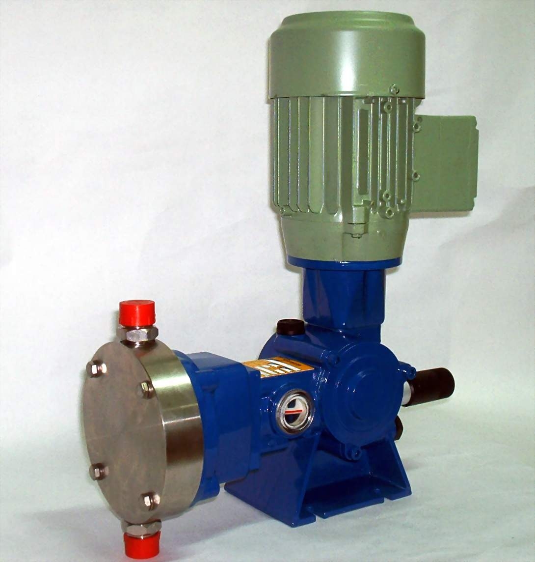 Bomba dosificadora de membrana en INOX/PTFE de 11 mm. De Carrera